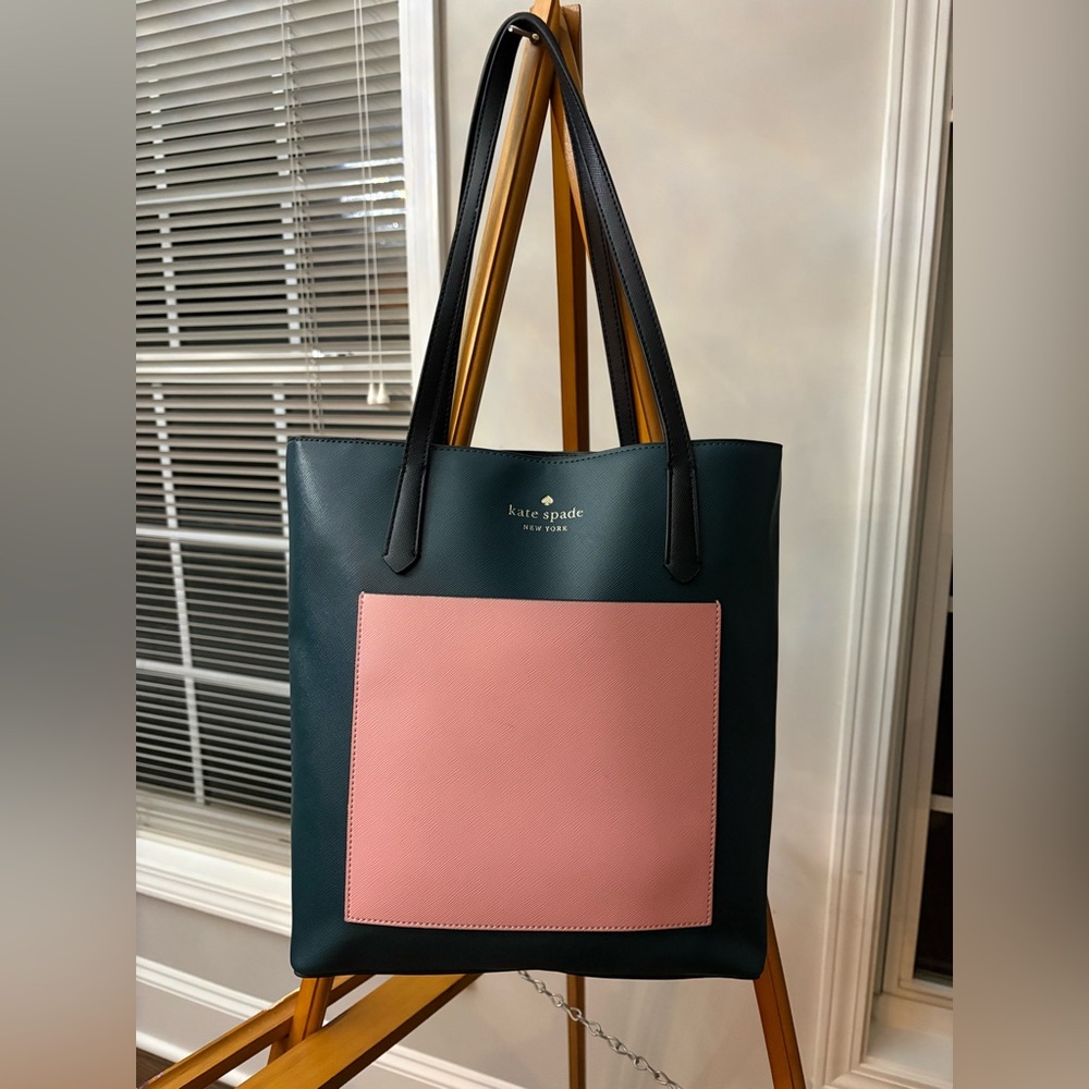 ♠️ Kate Spade ♠️ Teal Leather Bag with Light Pink front pocket